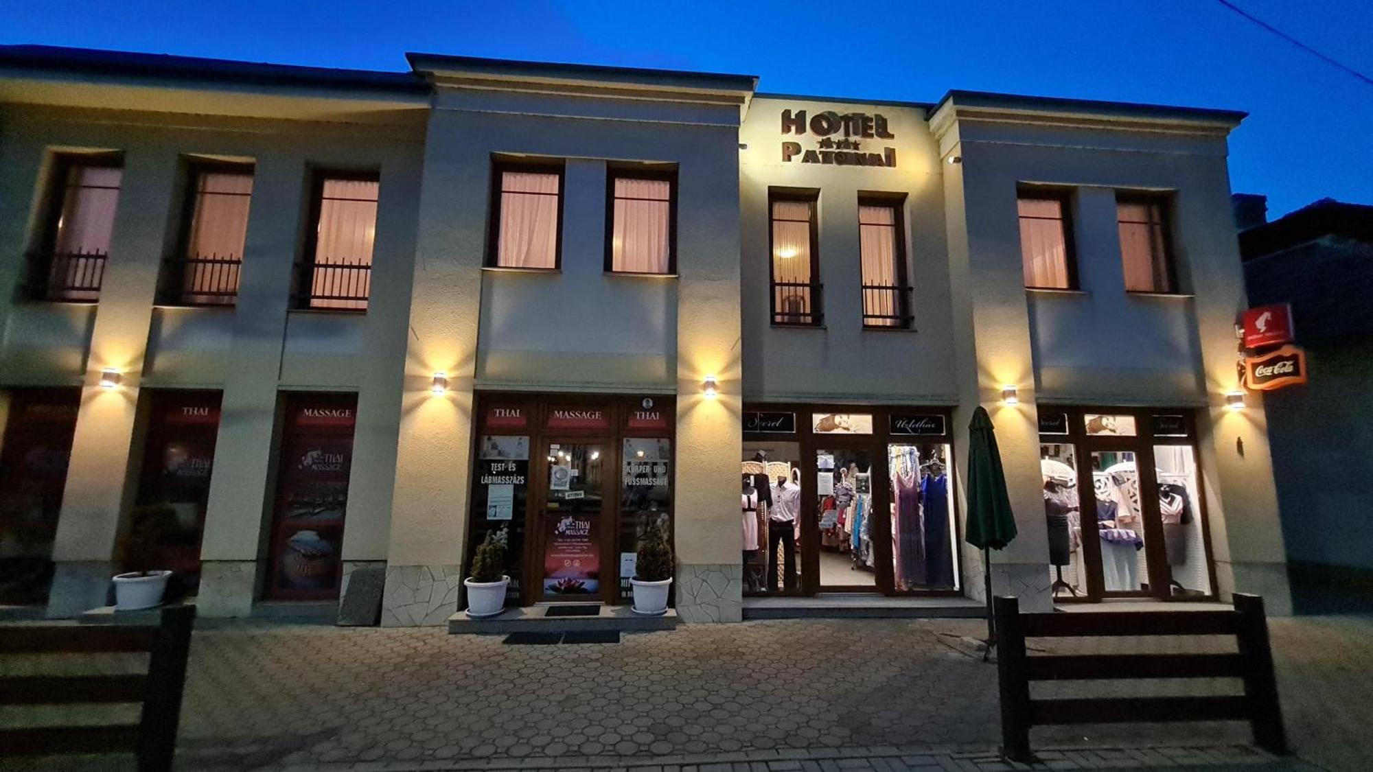 Hotel Patonai Fertod Exterior photo